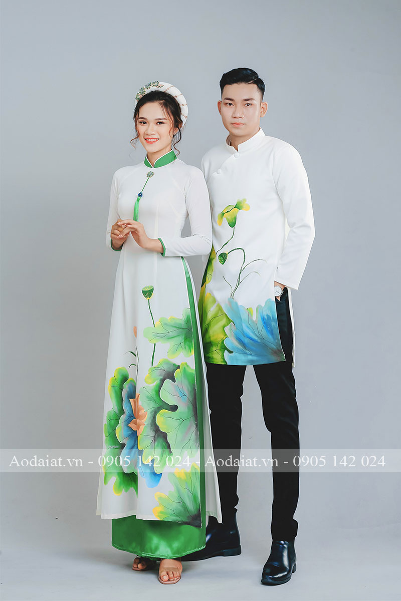Mẫu áo dài cưới được thiết kế từ chất liệu Tằm Thái - Tuyết Mưa sang trọng